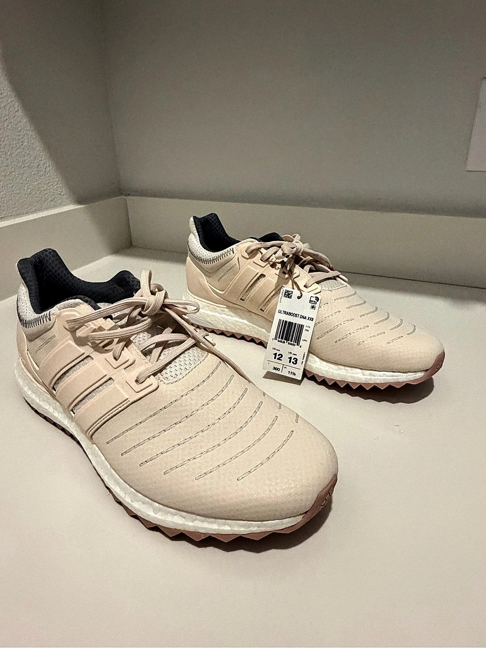 adidas UltraBOOST 22 Athletic Shoes Cream & Pink US 13 NWT